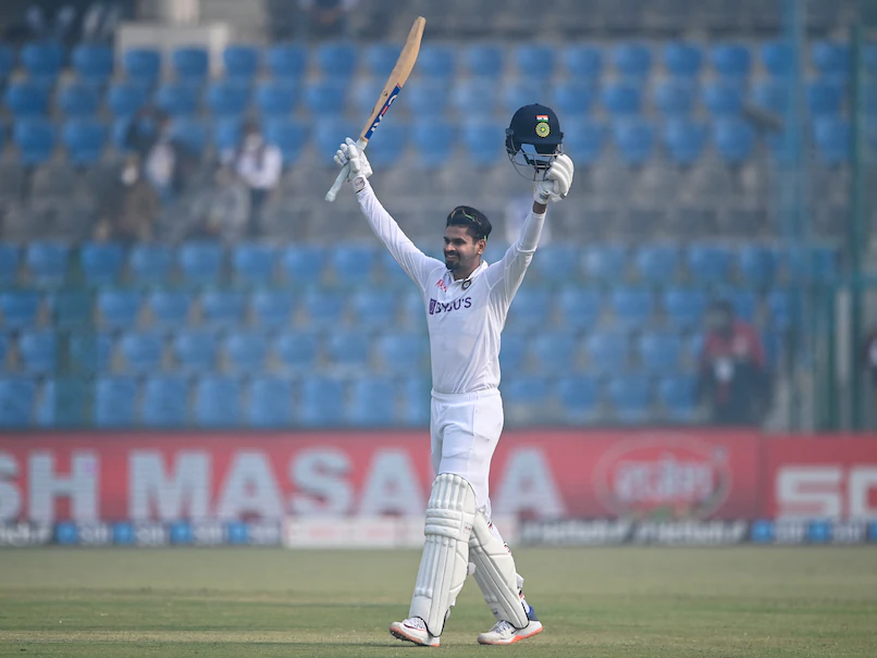 India vs New Zealand: Shreyas Iyer Becomes 1st Indian to Hit Century and Fifty on Test Debut
